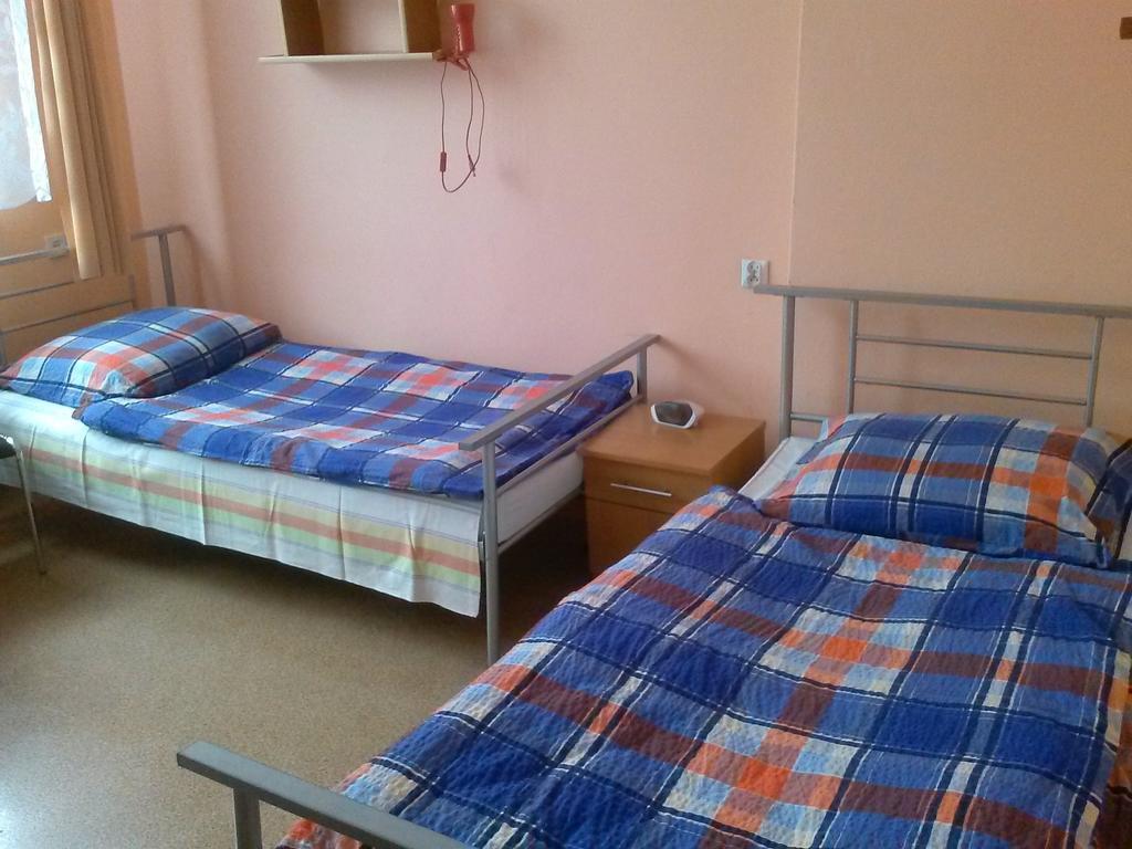 Pod Zielonym Kogutem Albergue Duszniki Zdrój Habitación foto