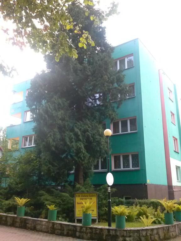 Pod Zielonym Kogutem Albergue Duszniki Zdrój Exterior foto