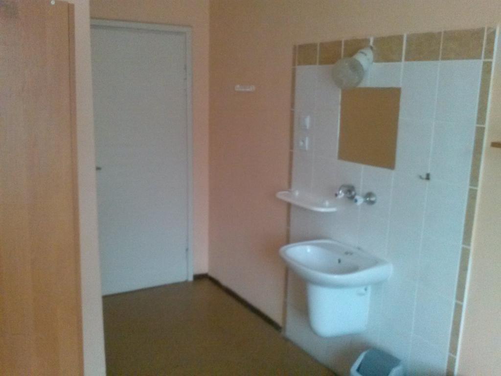 Pod Zielonym Kogutem Albergue Duszniki Zdrój Habitación foto